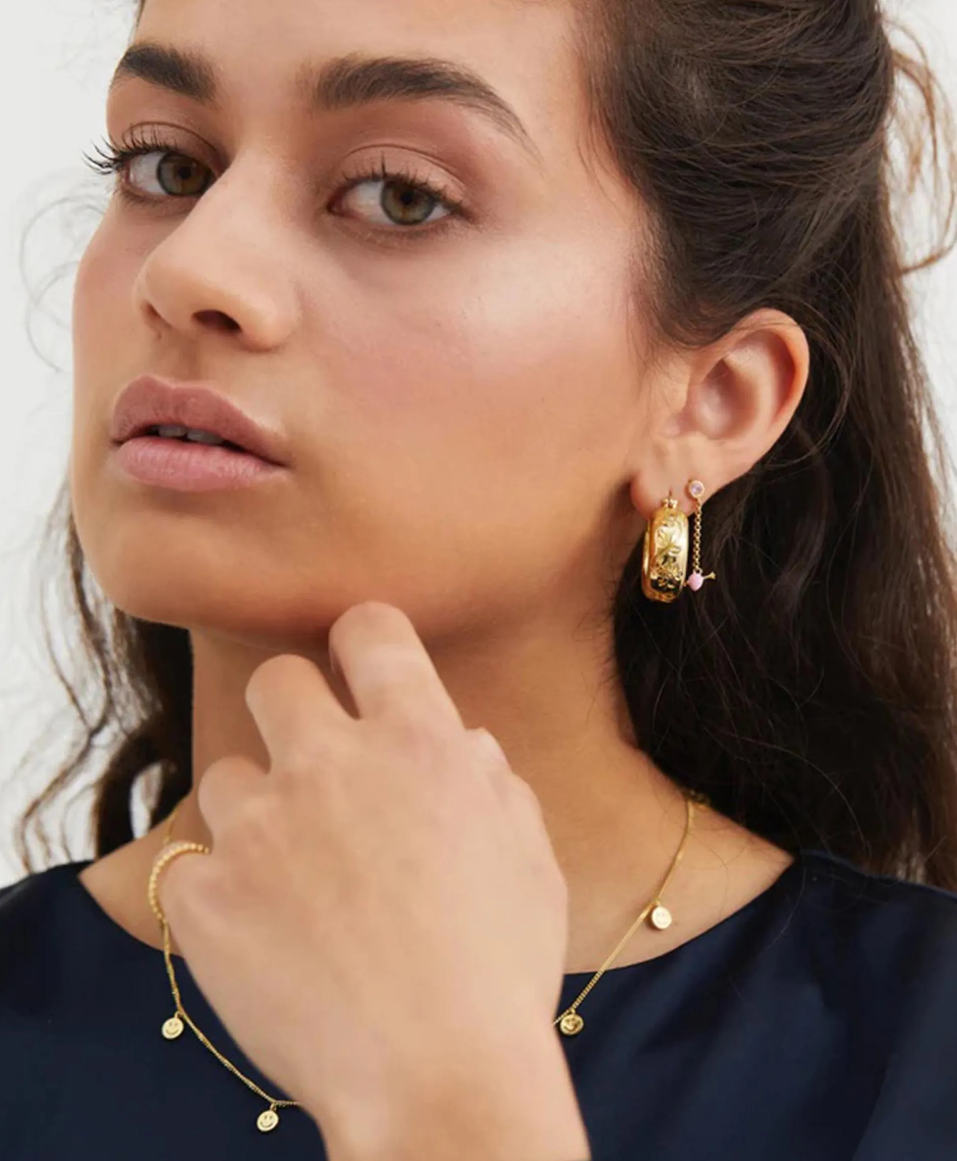 Online Oorbellen Flower Garland Stamped Hoop Earrings Bra Goud Dames Sieraden