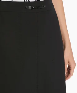 New Rok Wc 71.16 J42 Zwart Dames Rokken