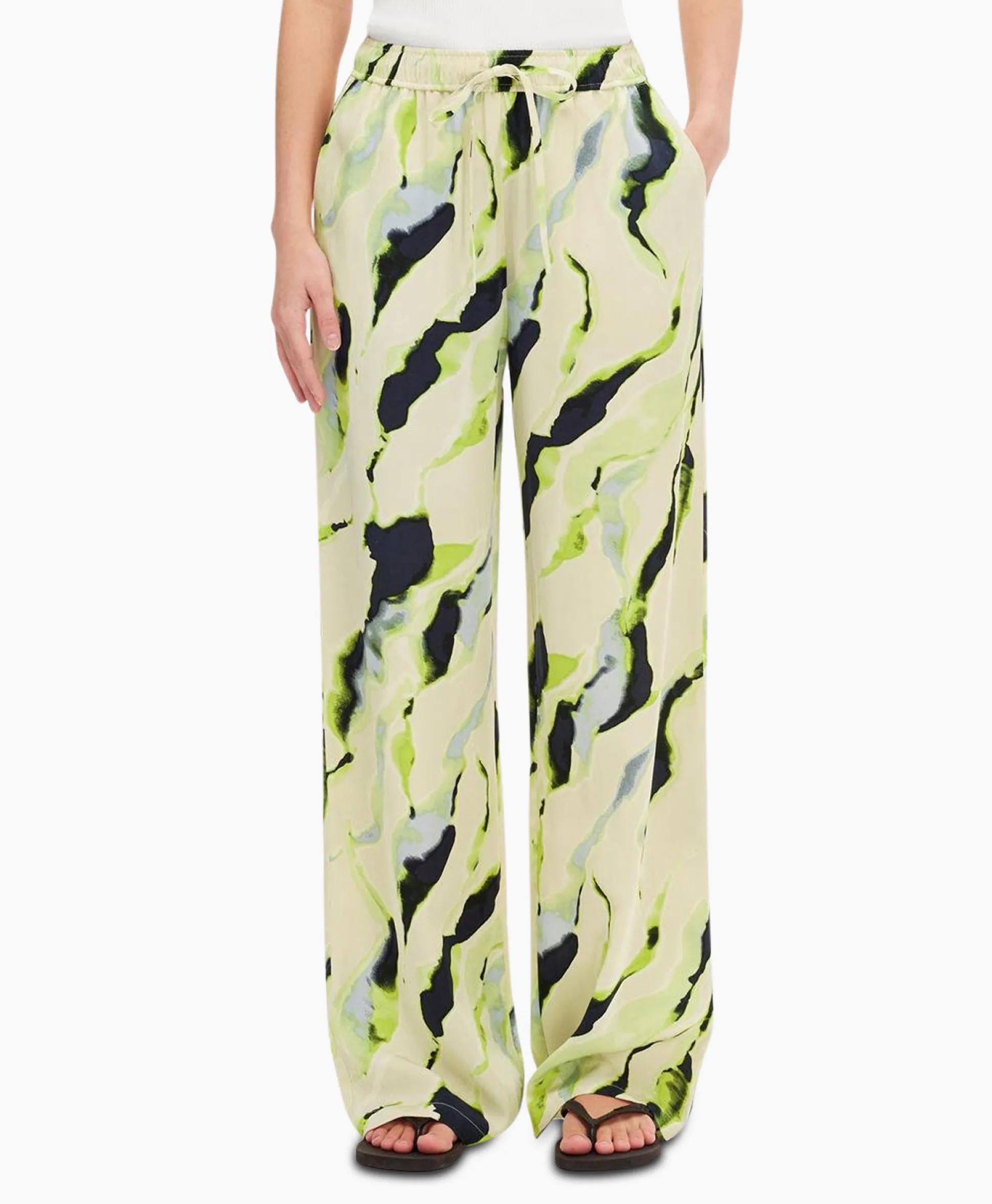 Flash Sale Pantalon Lilian Hw Aop Wide Pant B Goud Dames Broeken